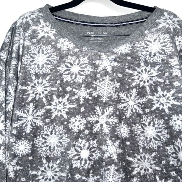 Nautica Womens Gray & White Snowflake Pajama Set Long Sleeve Top & Pants V-Neck - Picture 4 of 10
